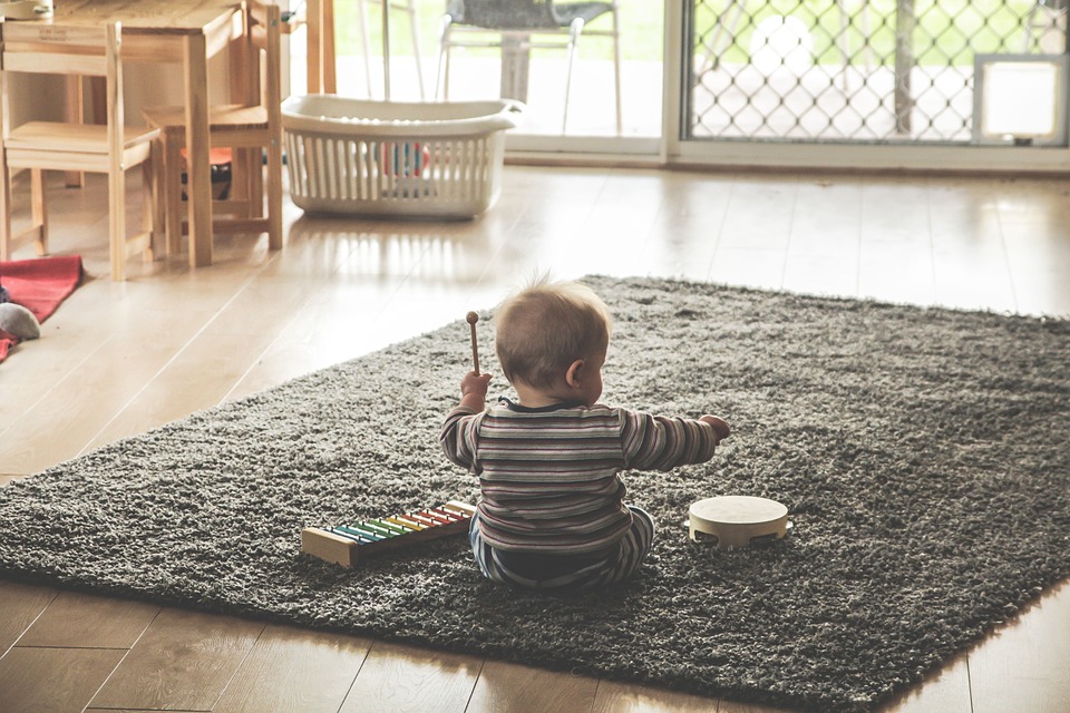 L'éveil musical aide au développement psychomoteur de votre bébé